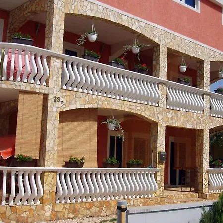 One-bedroom In Vir I Apartment