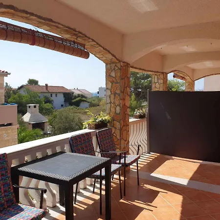 One-bedroom In Vir I Vir